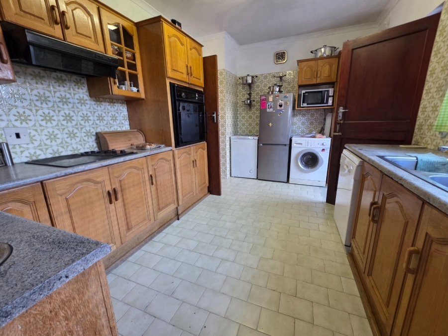 4 Bedroom Property for Sale in Firgrove Western Cape